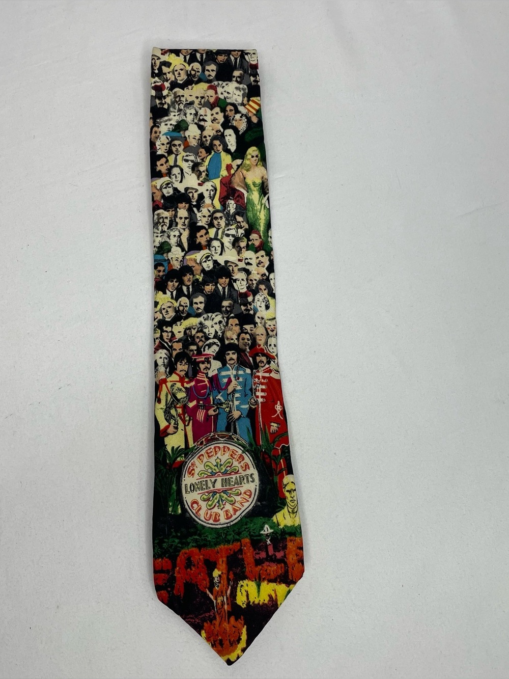 Vintage 1996 Beatles Sgt Pepper Lonely Hearts Club Band Silk Tie RM Style